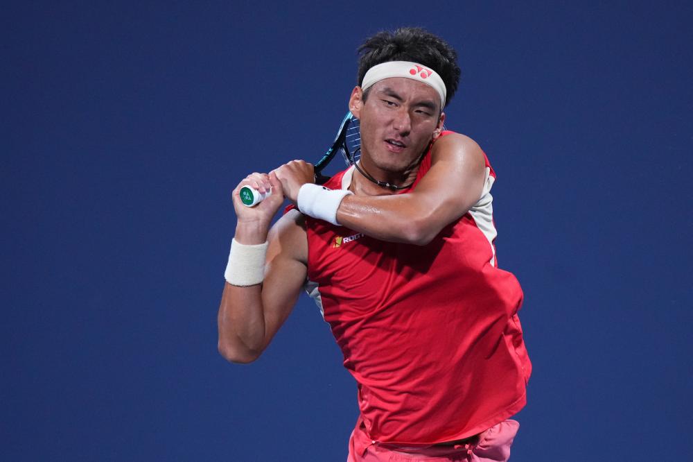 双喜临门，阿莱格里成为米兰队史第七位百胜主帅