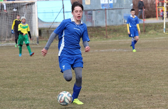 拉波尔塔的圣诞轻松时刻：巴萨主席的亲民魅力与未来布局