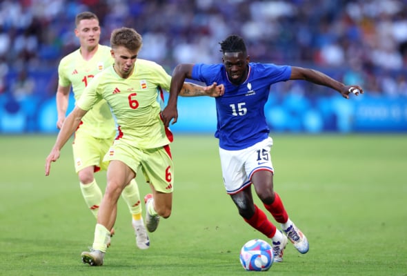 记者：李国旭参加国足主帅选聘不是秘密，一个多月前就在准备